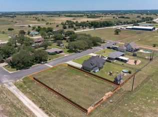 402 E Anderson St, Schulenburg, TX 78956