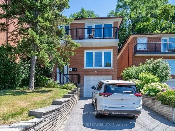 177 Gooch Ave, Toronto, ON M6S 4L9