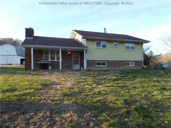 1798 Bills Creek Rd, Winfield, WV 25213