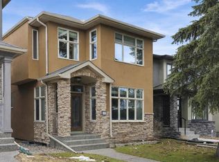 4112 W 19th St SW, Calgary, AB T2T 4Y3