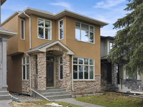 4112 W 19th St SW, Calgary, AB T2T 4Y3