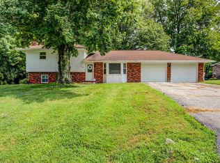 1140 S Silver Bell Ter, Santa Claus, IN 47579