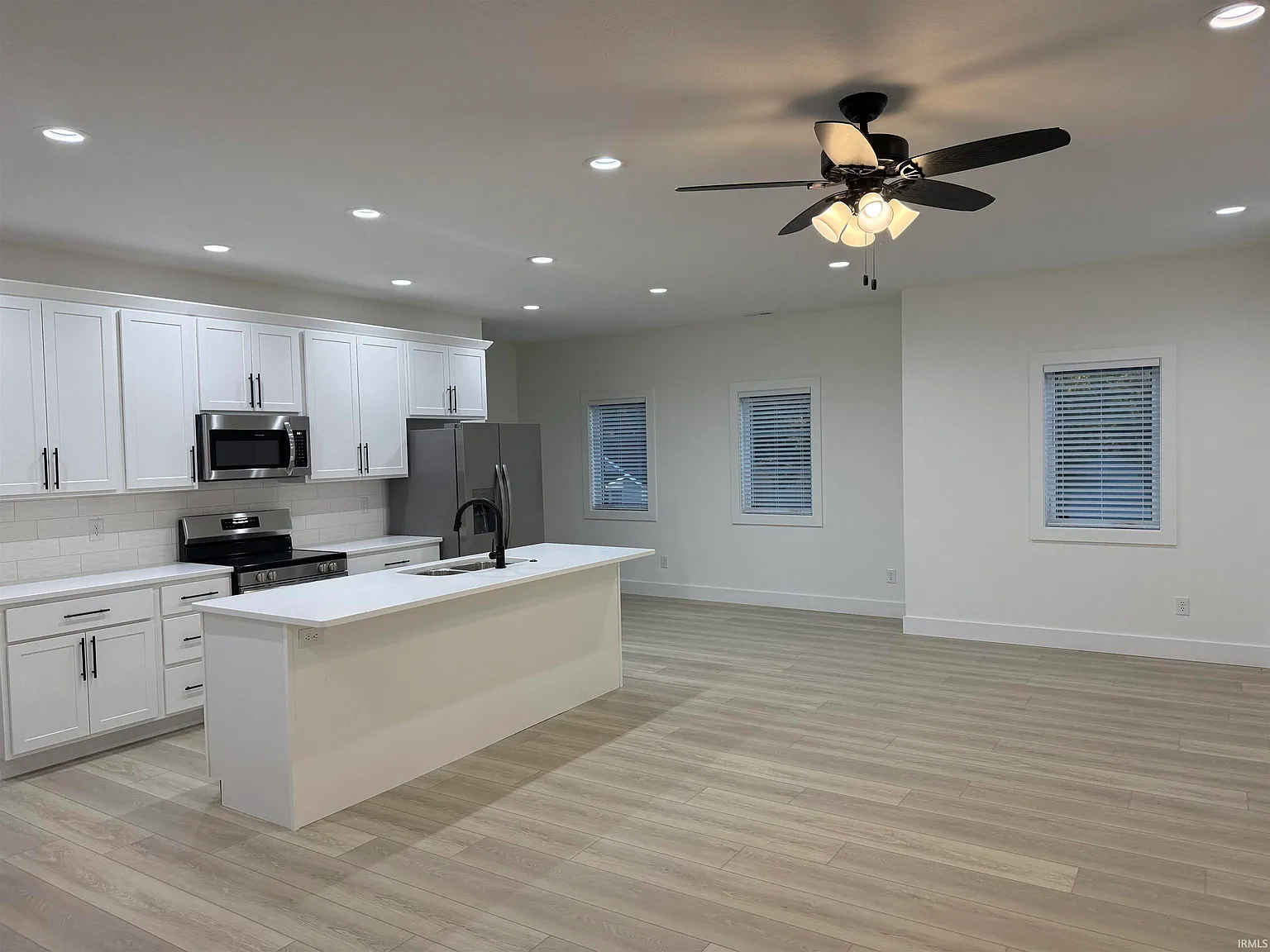 5 bed, 5.0 bath, 2267 sqft, $4,000 — Photo 4