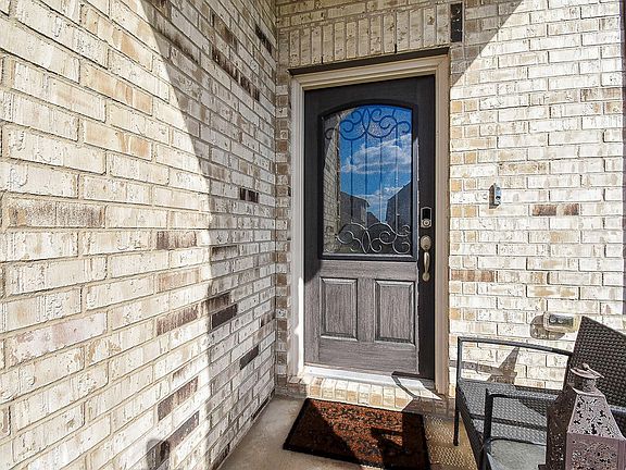 4th image of 4218 Rocky Plains Ln