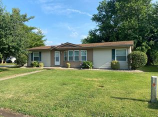 611 Margaret Ct, New Baden, IL 62265