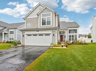 3280 Haverhill Dr, Aurora, IL 60502