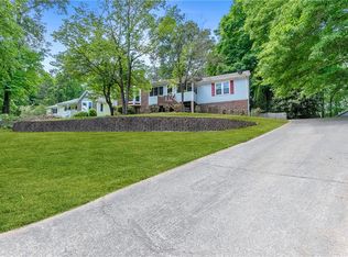 3116 Lakepoint Cir, Acworth, GA 30102