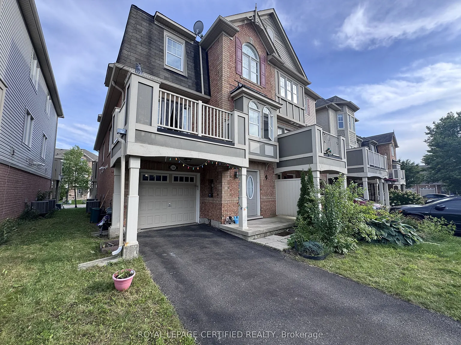 3 bed, $2,950 — Photo 2