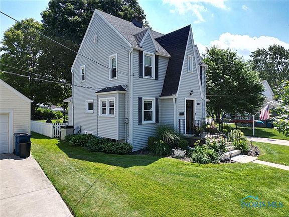 3rd image of 5818 Garden Park Dr