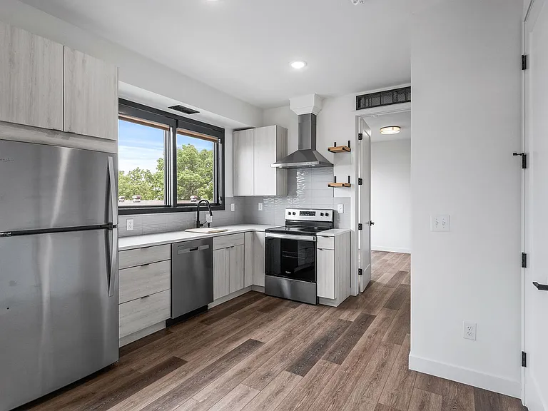 Olive Apartments — Photo 68