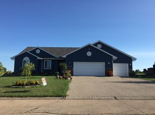 406 Fountain Blvd, Jewell, IA 50130