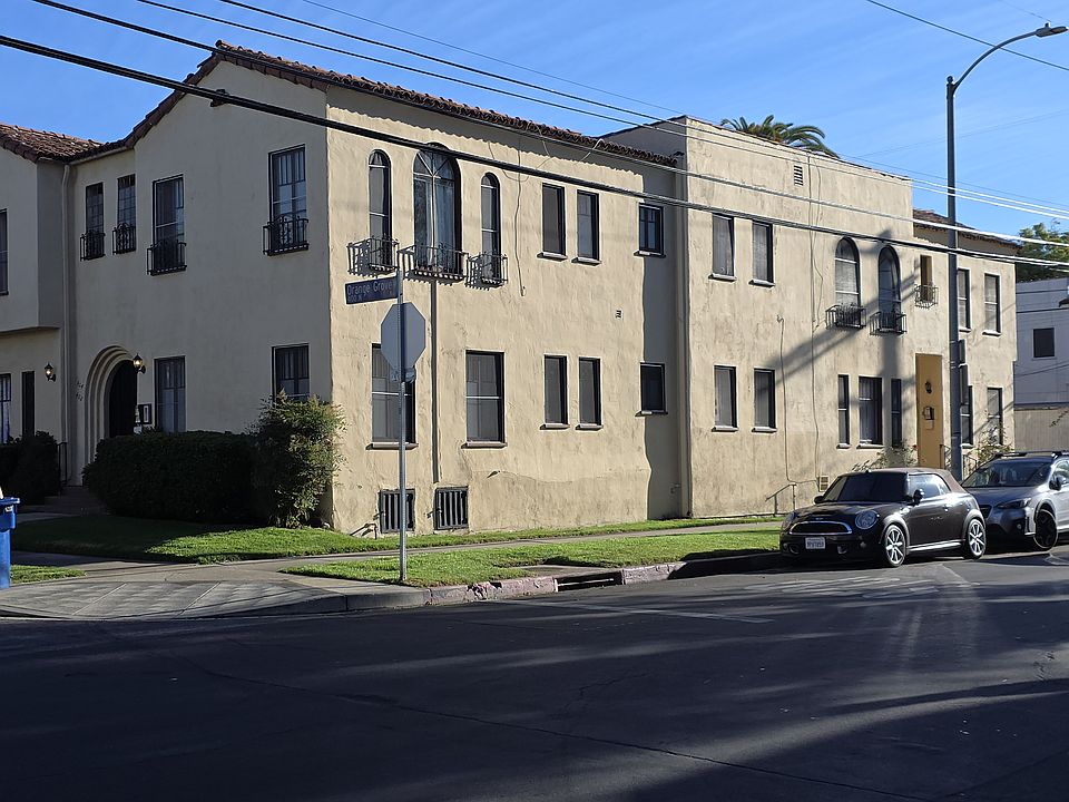 1st image of 7811 Oakwood Ave