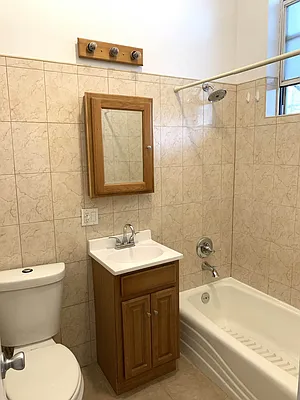 Rented by Capri Jet Realty Corp | media 12