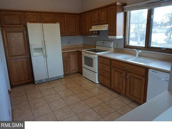 3rd image of 2406 County Road D  W