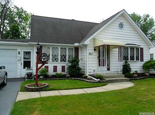 135 Olmstead Ave, Depew, NY 14043