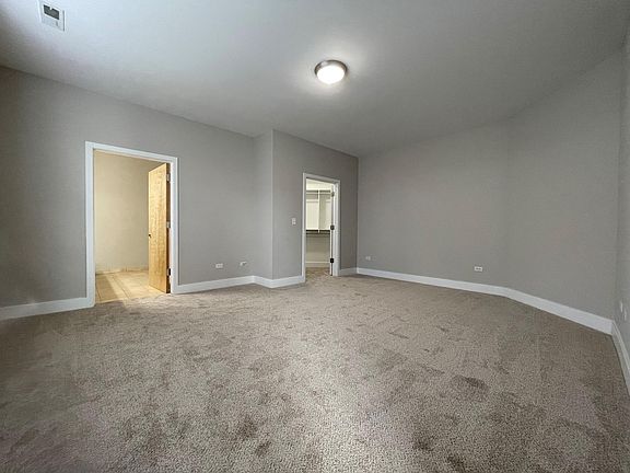 3rd image of 1870 N Winnebago Ave #03db9e312