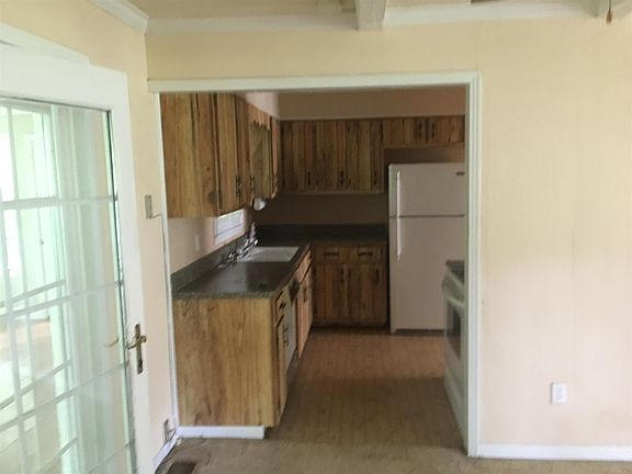 4th image of 639 Hurricane Hills Dr