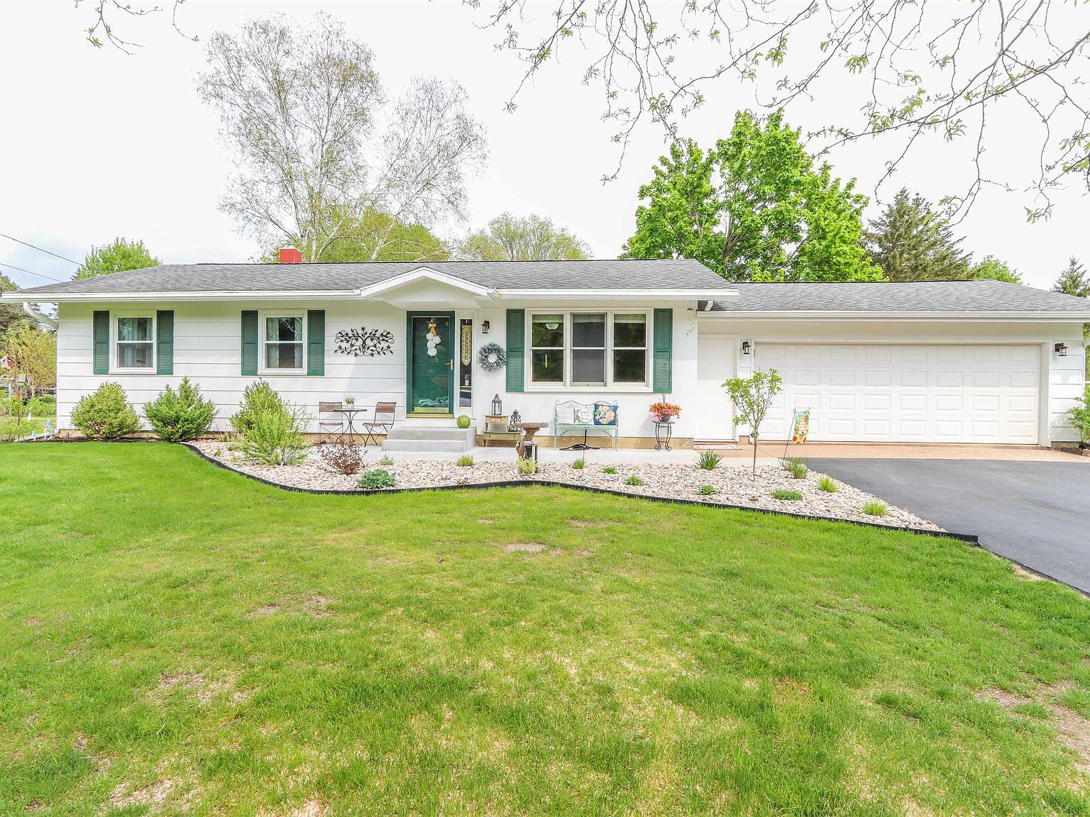 N2630 Melody Ln, Waupaca, WI 54981 Zillow