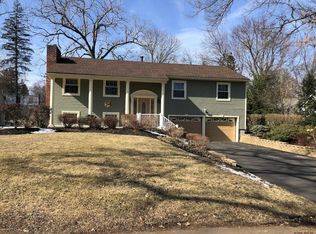 15 Rose Ct, Delmar, NY 12054