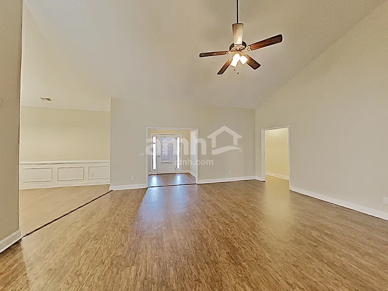 107 Oscar Ct — Photo 12