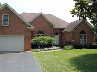 1518 Greenmeadow Ct, Bowling Green, KY 42104
