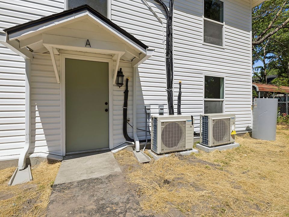1st image of 377 Tuttle Ave #A