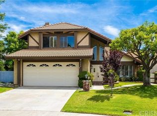 26056 Tierra Dr, Santa Clarita, CA 91355