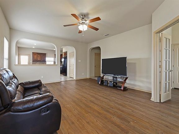 3rd image of 7001 Cloudcroft Ln
