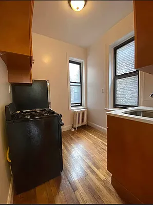 Rented by Urban Real Estate Property Group Inc | media 5