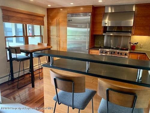 Breakfast Bar
