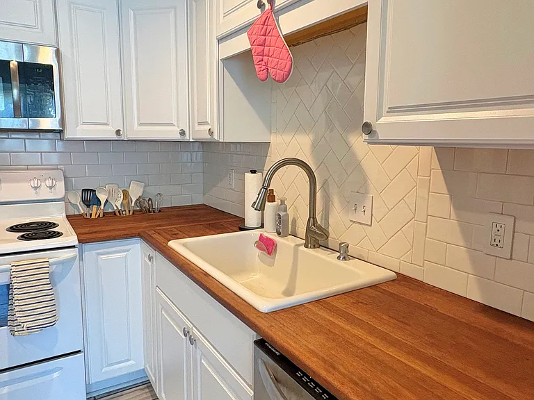 853 Cambridge Dr — Photo 5