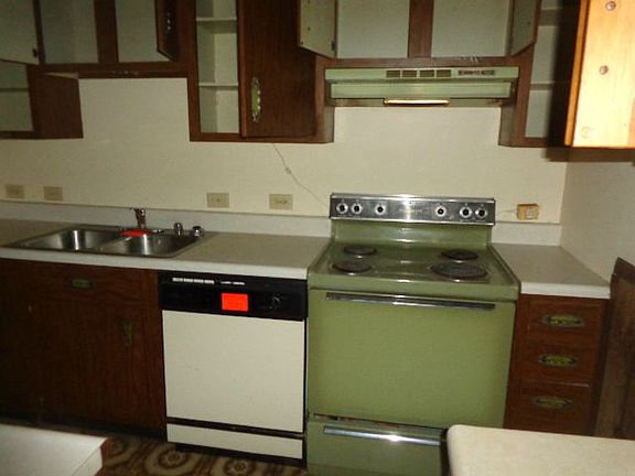 5th image of 4118 Lori Dr
