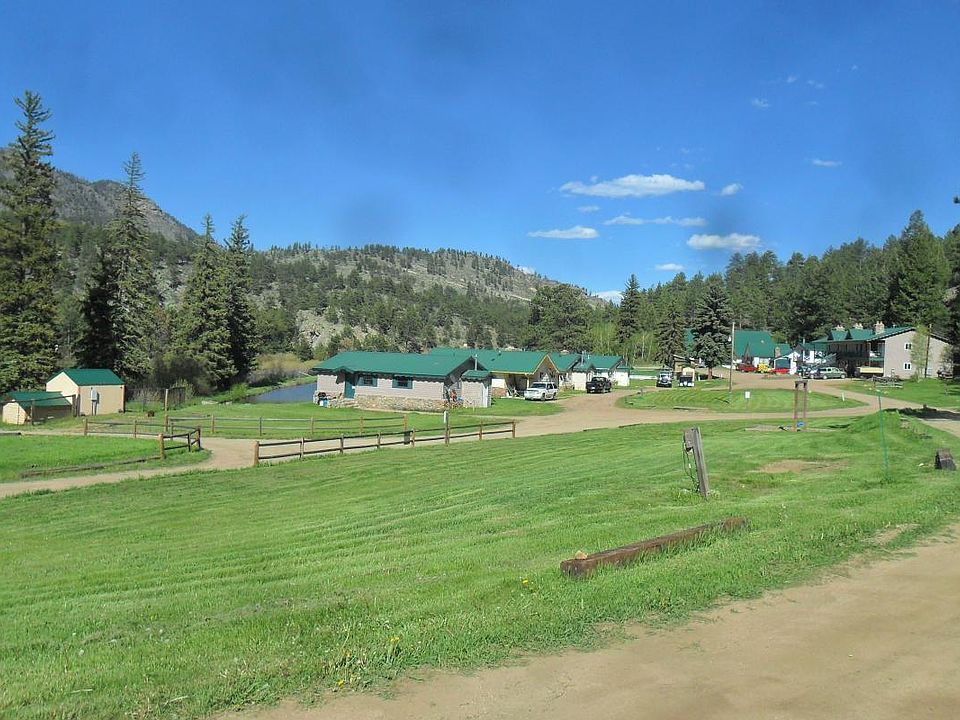 Bailey Lodge Area