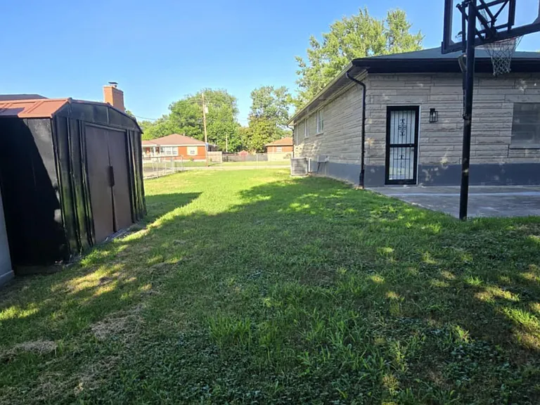 6101 Morning Glory Ln — Photo 2