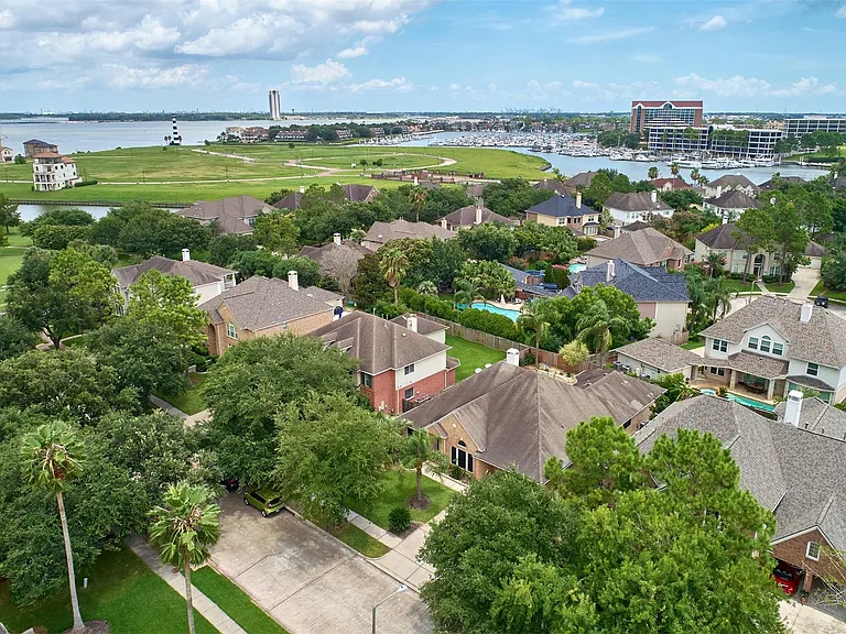 314 Shore Breeze Ln — Photo 6