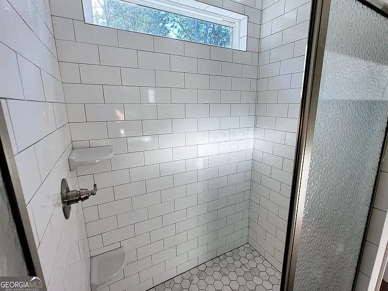 9661 Davis St — Photo 12