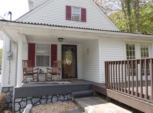 900 Ball Street, Mullens, WV 25882