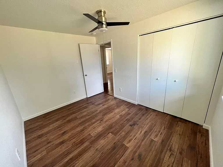 394 S Harlan Pl — Photo 23