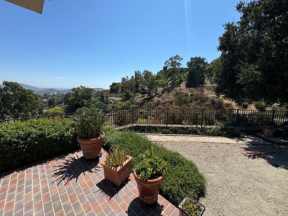 5th image of 4884 Vista Arroyo