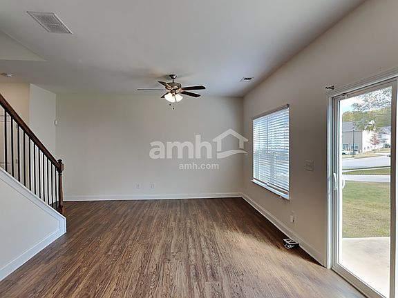 5th image of 8142 Willowbank Way