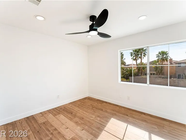 8640 Copper Ridge Ave — Photo 17