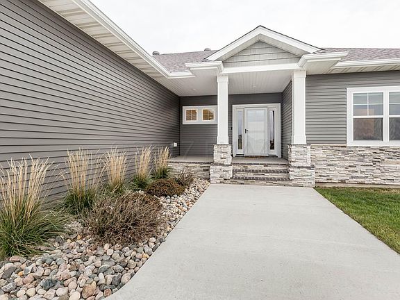 2nd image of 2319 McLeod Dr E