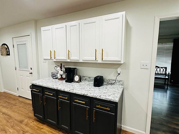 5th image of 2315 Norwood Dr