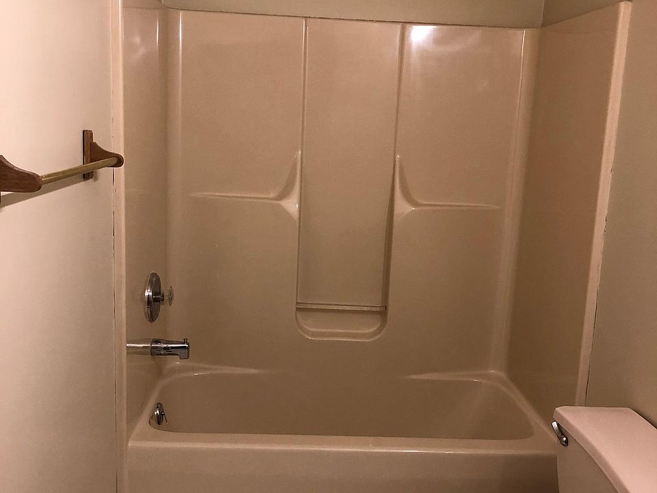 2nd image of 1231 Berdine Way