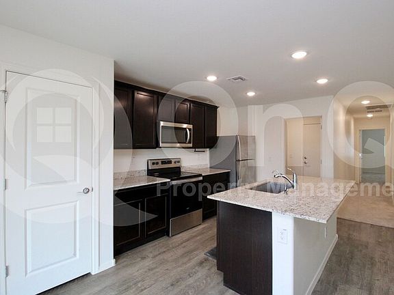 5th image of 1533 E Kendall Pl