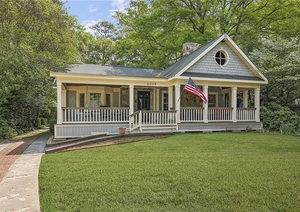 1st image of 2029 Dellwood Dr NW