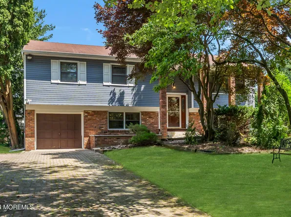 93 Woodcrest Drive, Freehold, NJ 07728