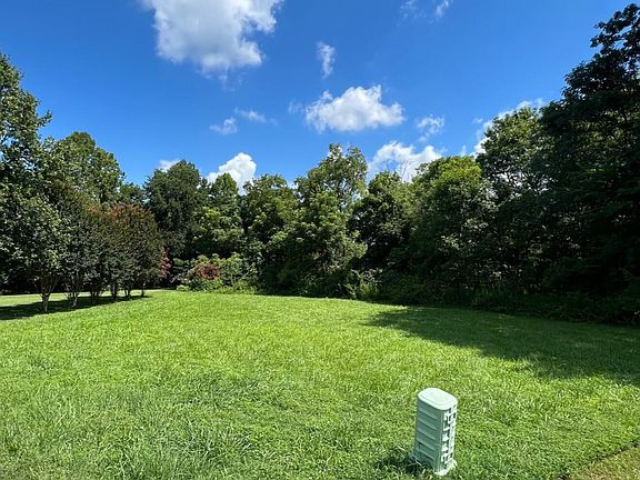 3rd image of 404 Mauser Point