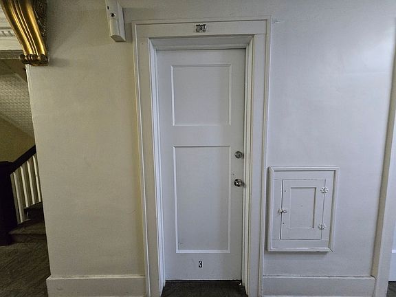 4th image of 970 Monroe Ave #S03