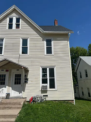 1080 Wilson Ave Photo 1